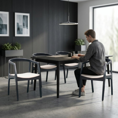 Ensemble de 4 chaises design en bois avec revêtement textile pour salle à manger ou restauration.