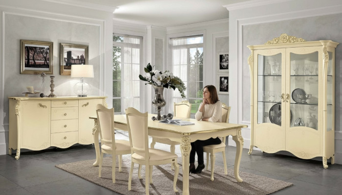 Salle à manger Beige Table à manger 4x Chaises Commode Vitrine Groupe de salon Mobilier 7pcs