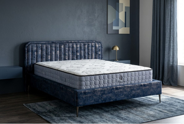 Lit double Bleu Chambre à coucher Bois Mobilier Design Élégant Tissu d'ameublement neuf