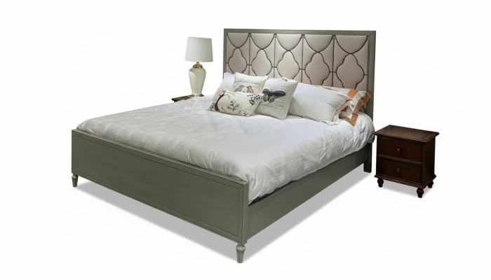 Lit double Premium dans un design classique avec un intérieur en cuir beige.