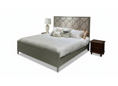 Lit double Premium dans un design classique avec un intérieur en cuir beige.