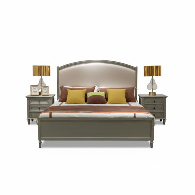 Lit double premium de style classique en gris avec intérieur en cuir beige.
