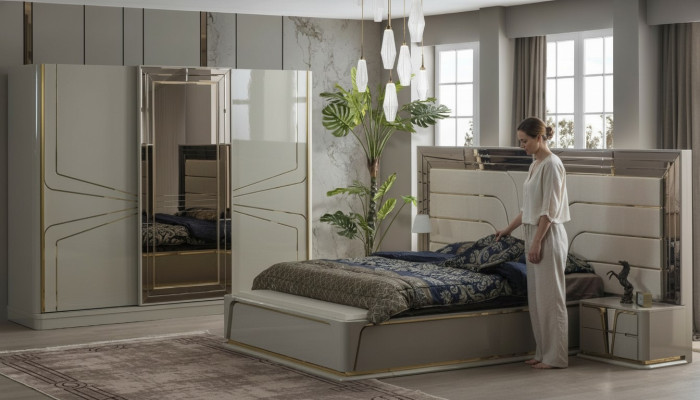 Ensemble de chambre moderne en beige avec une touche européenne