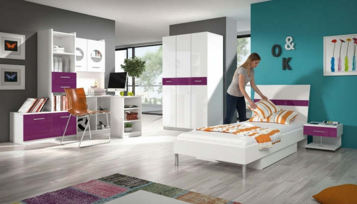 Chambre de jeunes violette Ensemble de chambre moderne avec armoire et table 5 pièces.