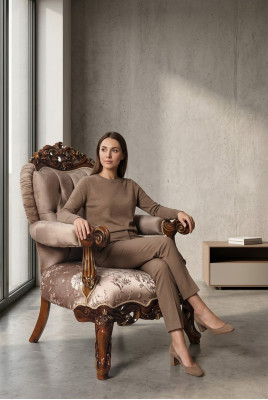 Sessel Thron Sessel Couch Barock Stühle Möbel Einrichtungsgegenstände Samt Gold