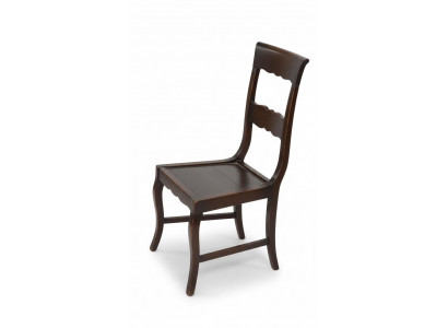 Chaise en bois de designer dans la salle à manger Meuble de luxe Couleur marron nouveau