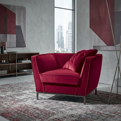 Fauteuil de relaxation rouge monoplace de luxe avec revêtement italien de la marque Prianera nouveau.
