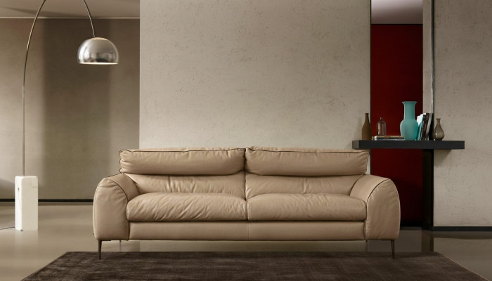 Sofa en cuir beige pour le salon Deux places de design Canapés rembourrés Canapés 2 places Prianera