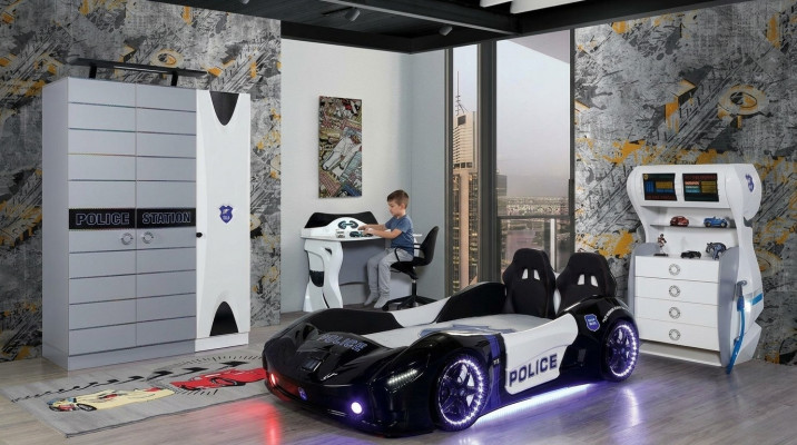 Chambre d'enfants ensemble pour jeunes avec lit de voiture, armoire et bureau. 4 pièces.