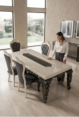 Table a manger de luxe Tables baroques Table de salle a manger Meubles classiques Tables de salle a manger