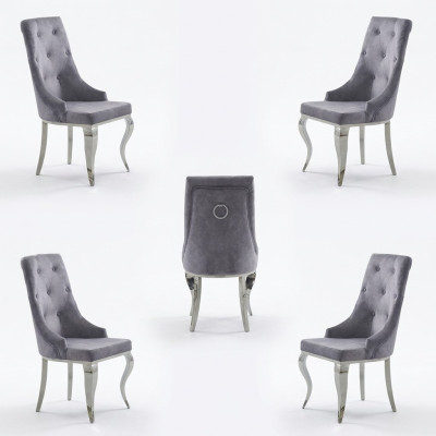 Placez des chaises 4x dans la nouvelle suite de salle à manger de groupe.