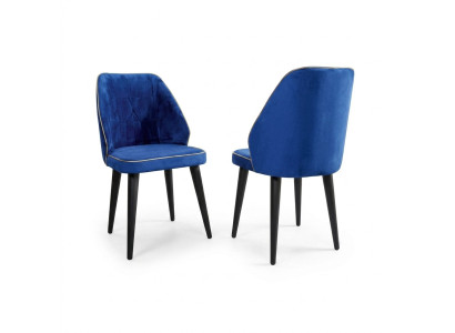 Tabouret compact en bois souple sur des jambes noires pour la salle à manger