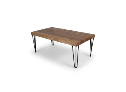 Table basse en bois sur des pieds originaux noirs pour votre salon original