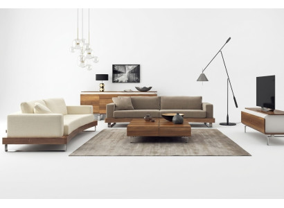 Moderne canapé deux places blanc de luxe pour salon. Nouveau mobilier d'assise.