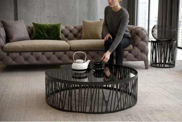 Table basse design moderne en verre avec tables d'appoint assorties pour le salon