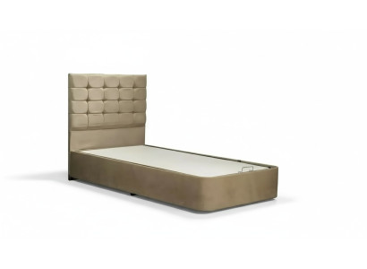 Lit de designer luxueux avec matelas d'un fabricant de meubles européen pour la chambre.