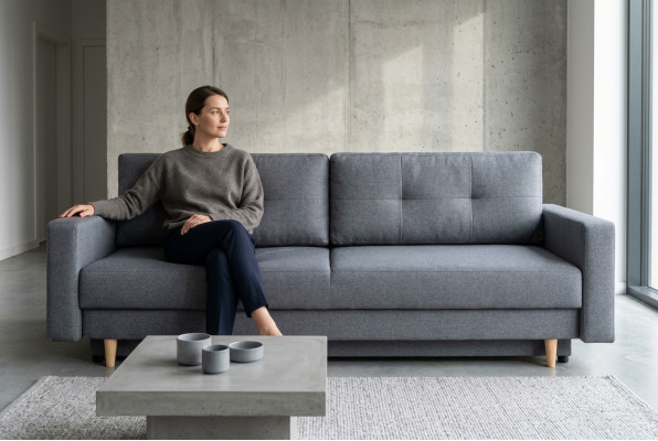 Style, rigueur et confort sont les principaux avantages de ce canapé extensible 3 places confortable et pratique.