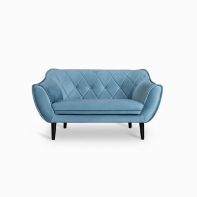 Confortable, canapé deux places doux avec un rembourrage luxueux dans une couleur bleue délicate