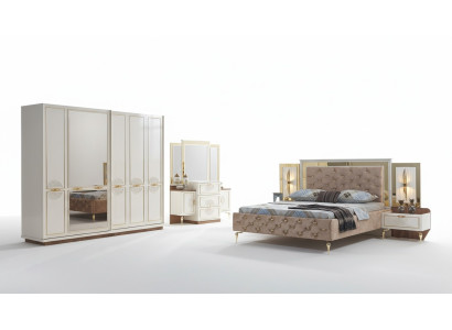 Élégant ensemble de chambre à coucher au design luxueux avec des motifs magnifiques