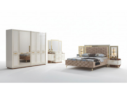 Élégant ensemble de chambre à coucher au design luxueux avec des motifs magnifiques