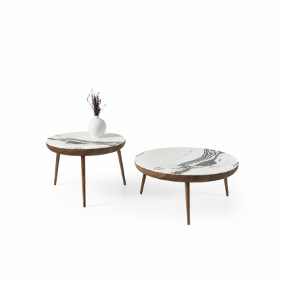 Table basse en 2 pièces. Table de salon. Mobilier rond en bois blanc. Design.
