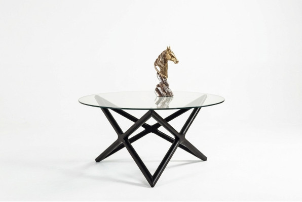Table basse de salon, design moderne de luxe en verre.