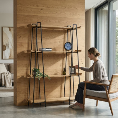 Étagère élégante et fonctionnelle en bois pour le salon