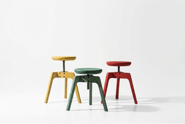 Ensemble moderne de 3 luxueuses chaises design en bois de haute qualité