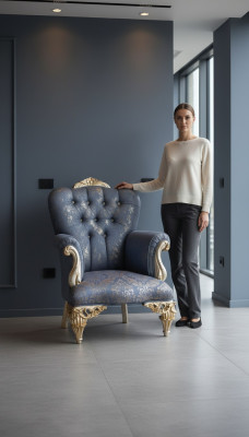 Un fabuleux fauteuil classique de couleur ciel pour votre salon