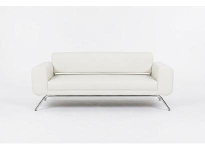 Canapé de bureau moderne en textile de luxe blanc à trois places avec pieds en acier inoxydable.