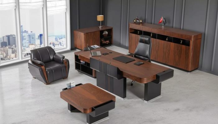Grand placard de bureau Bahamas en bois massif avec deux portes, deux tiroirs et une étagère.
