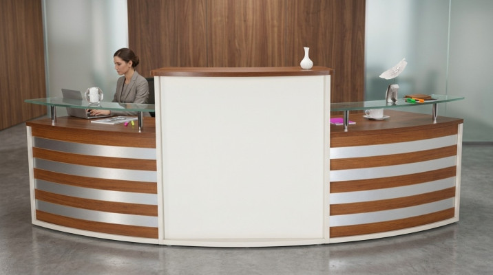 Esthétique et confortable bureau d'accueil dans un design classique