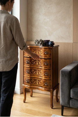 Classique Commode à quatre portes en bois brun Meuble de salon neuf Moderne