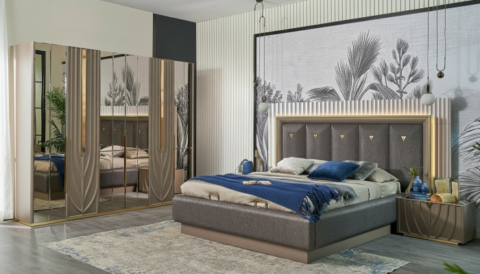 Ensemble de meubles de chambre à coucher complet avec lit double marron comprenant 4 pièces et tables de chevet.