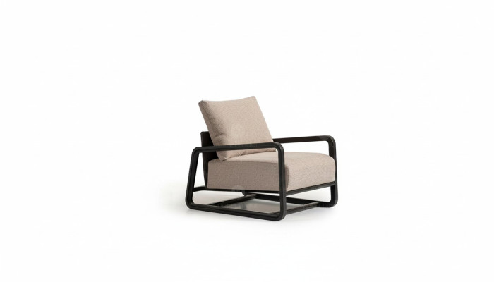Fauteuil de télévision individuel en bois beige pour le salon.