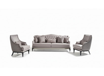 Ensemble de canapé 3 places en tissu gris comprenant un canapé et 3 fauteuils.
