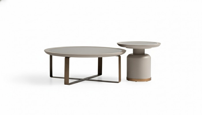 Table basse en métal beige pour un salon complet