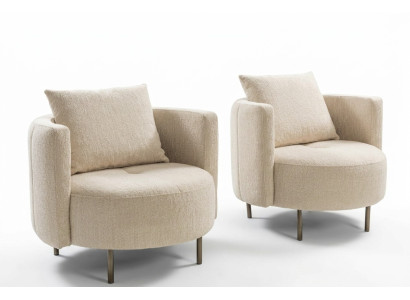 Fauteuil en textile beige, fauteuil de designer, fauteuil club, fauteuil cocktail, mobilier rembourré