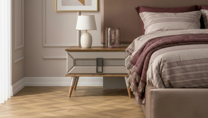 Commode de nuit avec deux tables de chevet assorties en bois gris