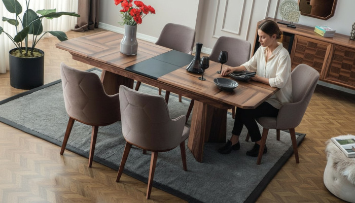 Ensemble de salle à manger complet  Zone à manger du designer  Table à manger en bois  6 chaises rembourrées