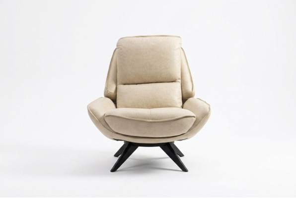 Fauteuil en cuir beige pour salon, fauteuil de club design à un seul siège, meuble noble.