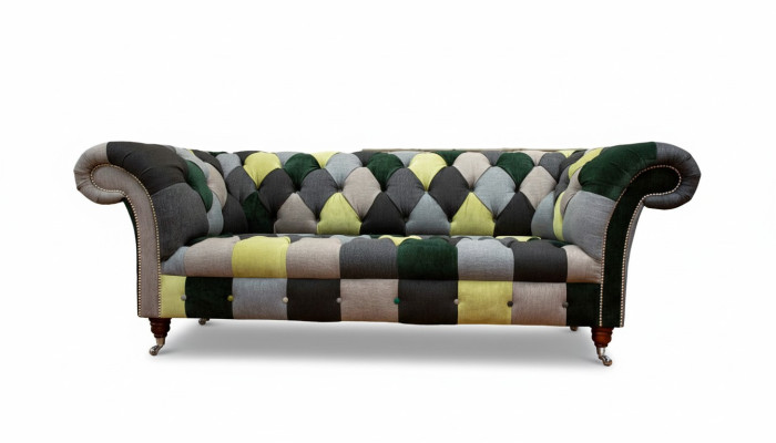 Beau canapé Chesterfield élégant 3 places pour le salon