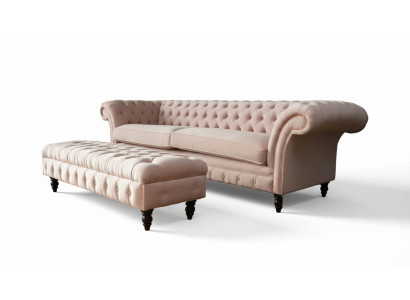 Un canapé Chesterfield luxueux, rose à quatre places, COUSSIN DE SIÈGE INCLUS