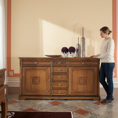 Design de meuble d'appoint classique, commodes en bois brun de luxe, armoire en bois.