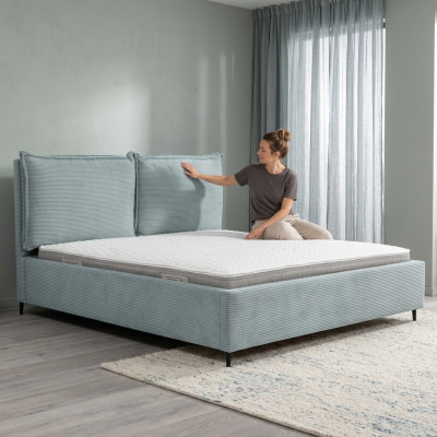 Grand lit de chambre Luxueux Lit Linge de lit Élégants Lits rembourrés
