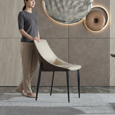 Chaise de salle à manger beige Moderne Nouvelles chaises en bois Chaises élégantes avec accoudoirs