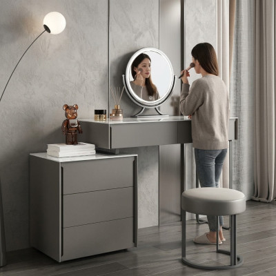 Table de maquillage grise, chambre de designer en bois, meubles de luxe, coiffeuse.