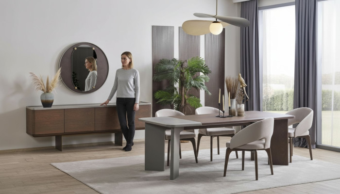 Grande suite de salle à manger Table à manger de designer 4x chaises Buffet Miroir