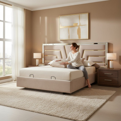 Chambre beige Lit double Cadre en bois stable Revêtement design du lit