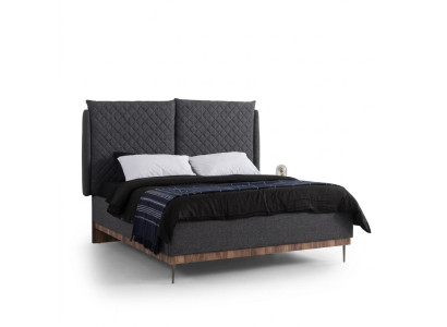 Chambre Suite Noir Lit double Blanc 2x Tables de chevet en bois